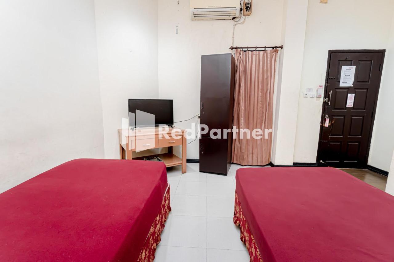 Cherry Pink Hotel Medan Mitra Reddoorz Dış mekan fotoğraf