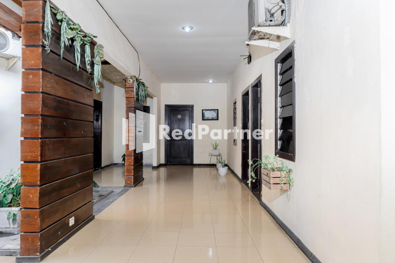 Cherry Pink Hotel Medan Mitra Reddoorz Dış mekan fotoğraf