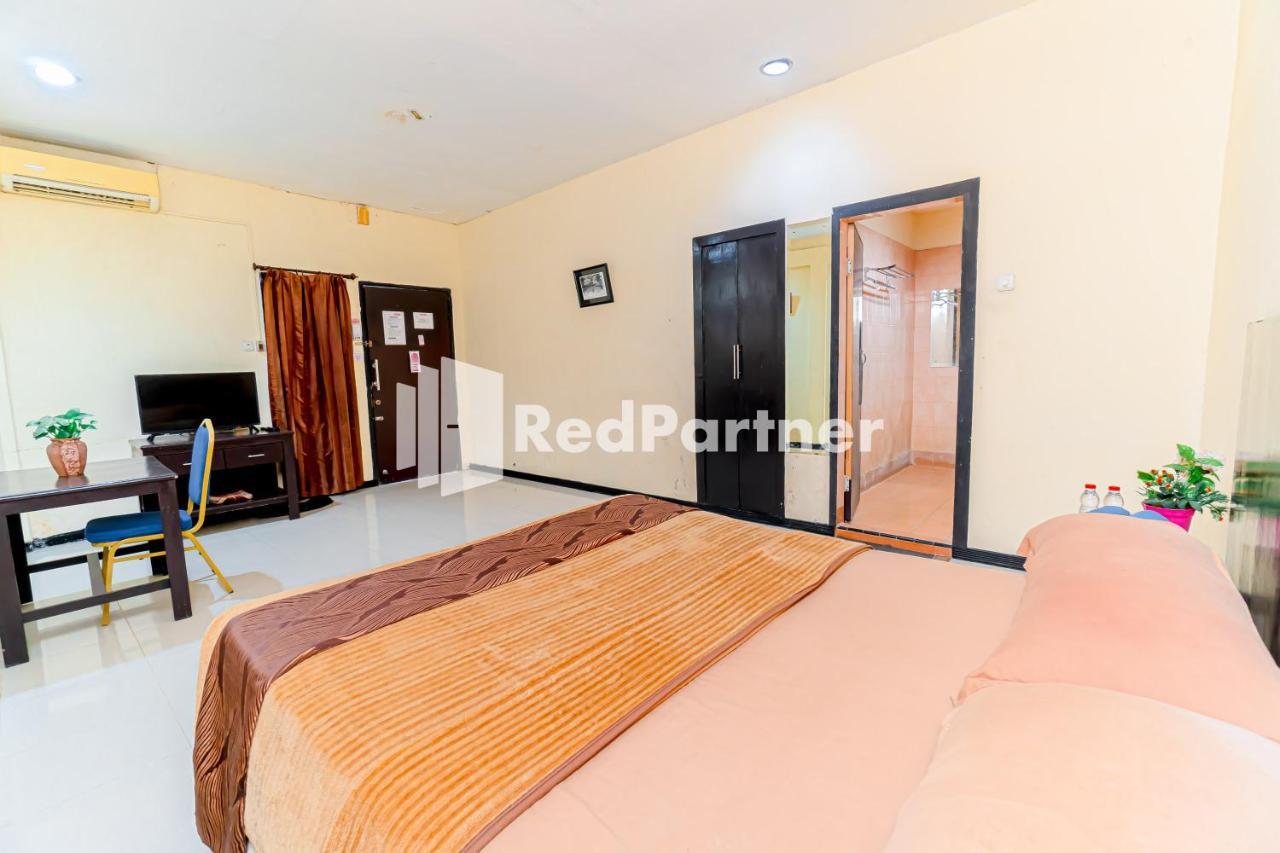 Cherry Pink Hotel Medan Mitra Reddoorz Dış mekan fotoğraf